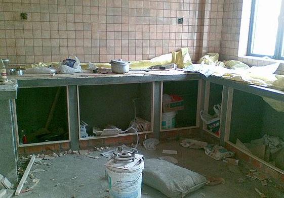 橱柜价格(为省钱公公3000元自己砖砌做橱柜,甩外面定制橱柜几条街!) 橱柜价格(为省钱公公3000元自己砖砌做橱柜,甩外面定制橱柜几条街!)