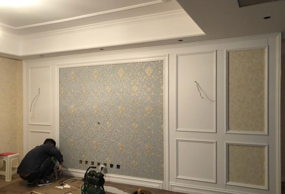 大厅装修(越来越多人装修客厅不吊顶，现在流行3种做法，体验后：很明智)