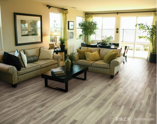 北美枫情地板价格(北美枫情蒙特利尔-缤纷夏威夷强化地板测评：纹理自然防水耐磨)