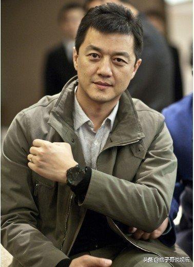 北京小产权别墅(夫妻本是同林鸟，李亚鹏宣布离婚！孩子跟妈妈生活，一切早有预兆)