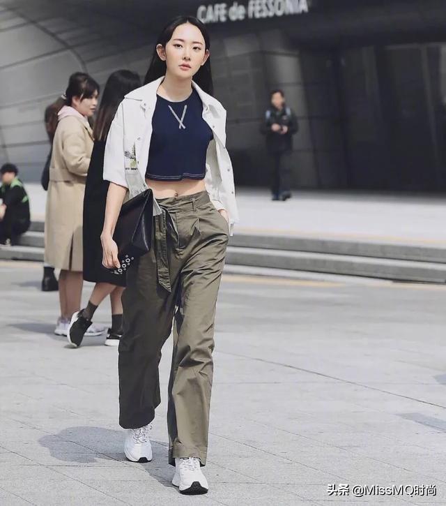 厨房卫生间(厨房、卫生间告别杂乱！韩国主妇靠2招宝藏收纳技巧，整齐到发光)