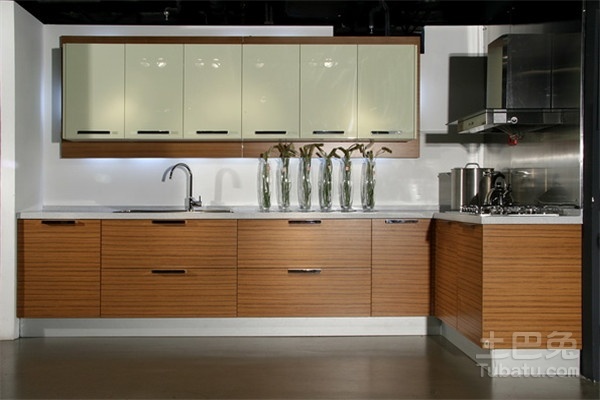 橱柜十大品牌排行榜(橱柜十大品牌深度测评:谁在领跑2025定制市场?此避坑指南必看!) 橱柜十大品牌排行榜(橱柜十大品牌深度测评:谁在领跑2025定制市场?此避坑指南必看!)