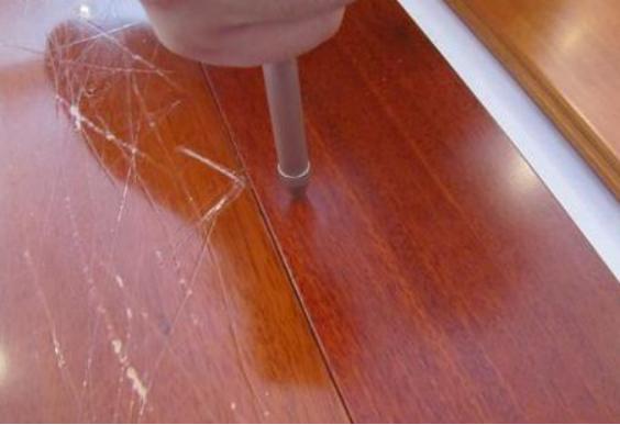 地板维修(史上最全的地板修复 省下一大笔换地板的钱)