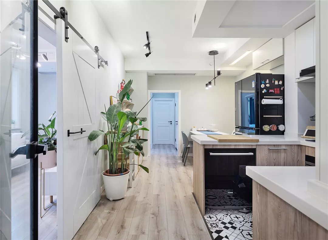 2013客厅装修效果图(南京99㎡小黑屋爆改!大客厅+开放厨房,太美!连三分离卫浴都有) 2013客厅装修效果图(南京99㎡小黑屋爆改!大客厅+开放厨房,太美!连三分离卫浴都有)