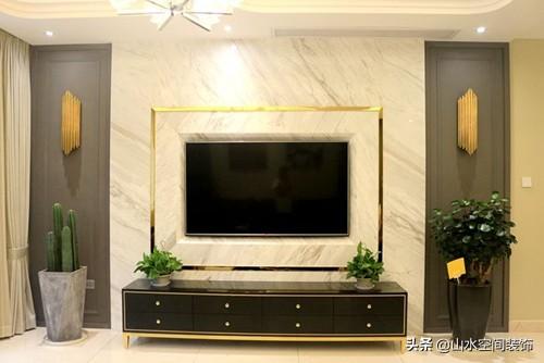 背景墙装修效果图大全2013图片(刷了800个视频装修出来的电视背景墙，真心好看又便宜也高级)