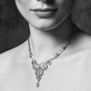 百合臻品(BAUNAT宝欧娜Botanica系列耀目上市:让百合与蝶影,在指间永恒绽放) 百合臻品(BAUNAT宝欧娜Botanica系列耀目上市:让百合与蝶影,在指间永恒绽放)