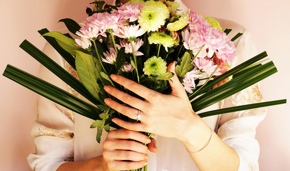 百合臻品(BAUNAT宝欧娜Botanica系列耀目上市:让百合与蝶影,在指间永恒绽放) 百合臻品(BAUNAT宝欧娜Botanica系列耀目上市:让百合与蝶影,在指间永恒绽放)