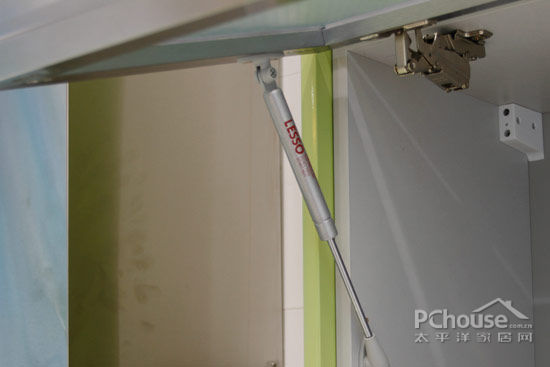 橱柜门板材料(橱柜铰链)