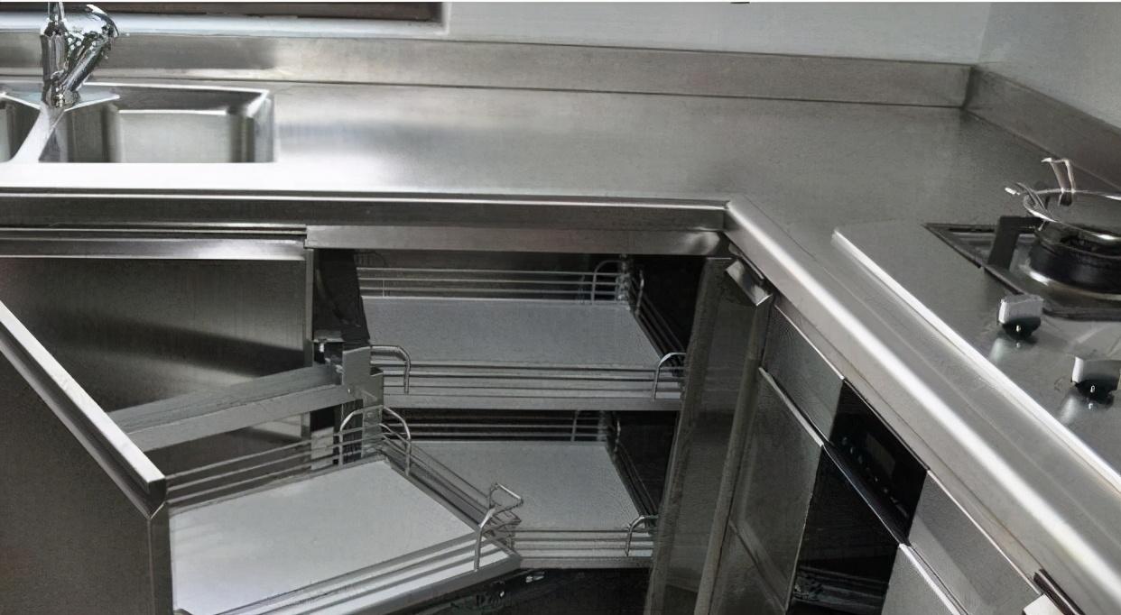 厨房装修橱柜(新房装修，老婆坚持做这6个“厨房设计”，没想到入住后真香了)