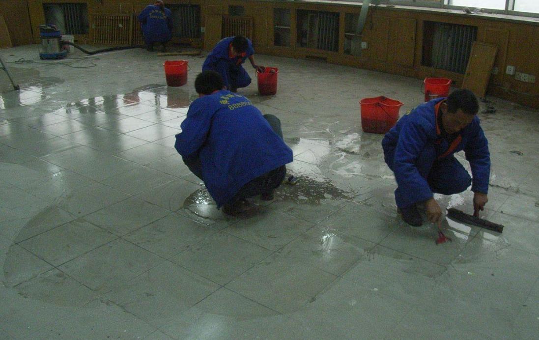 瓷砖清洗(瓷砖清洁:简单几步,告别污渍还亮洁) 瓷砖清洗(瓷砖清洁:简单几步,告别污渍还亮洁)