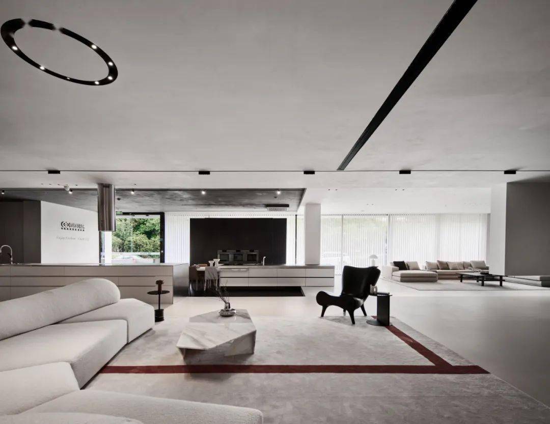 橱柜展厅设计(1200㎡双层空间的视觉演绎，高端橱柜展厅与餐厅设计)