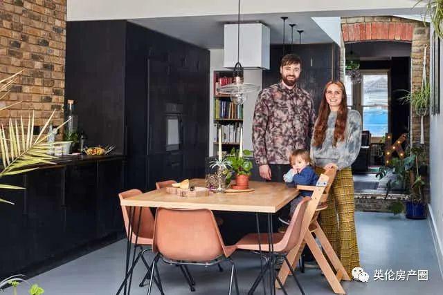 单身汉公寓(英国离婚男子，用20年将房屋改造成单身公寓，让人出乎意料)