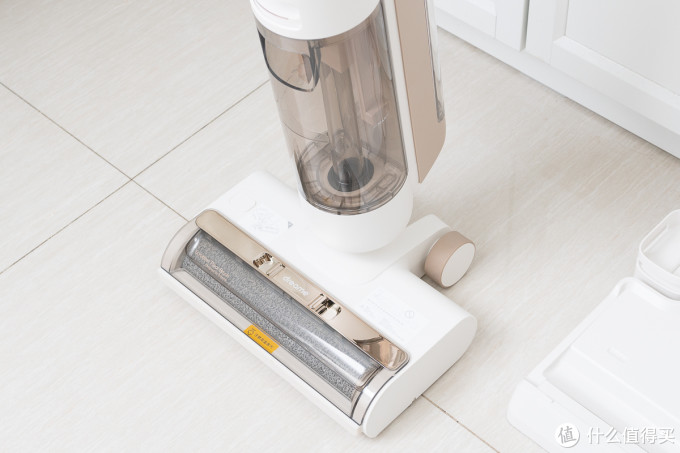 地板潮湿怎么办(如何科学的进行地面清洁？云鲸 J5 能给你答案)