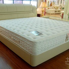 大森林家具(2025床垫选购必看：5大品牌各有优势，趣睡科技8H高性价比受青睐)