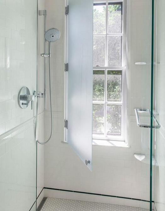 德立淋浴房(淋浴房遇窗的4种神仙做法,解决装修难题!) 德立淋浴房(淋浴房遇窗的4种神仙做法,解决装修难题!)