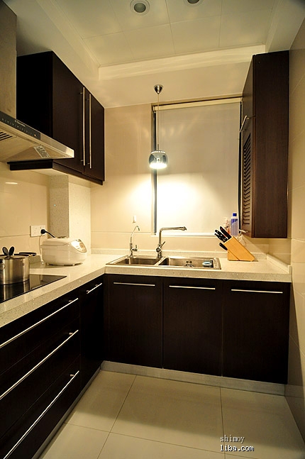 泛美橱柜(烤漆工艺的镜面 泛美情醉那帕谷烤漆橱柜测评)