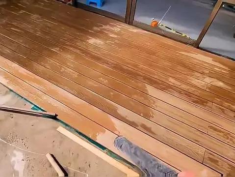 防腐木价格多少钱一平方米(防腐木质保十年刚过两年便坏,卖方被判承担修复费1.3万元) 防腐木价格多少钱一平方米(防腐木质保十年刚过两年便坏,卖方被判承担修复费1.3万元)