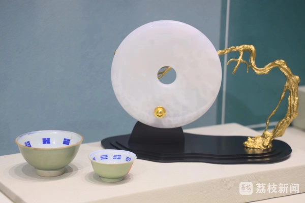 鼎御装饰(江苏盐城:射阳公安带你揭秘古董“局中局”) 鼎御装饰(江苏盐城:射阳公安带你揭秘古董“局中局”)