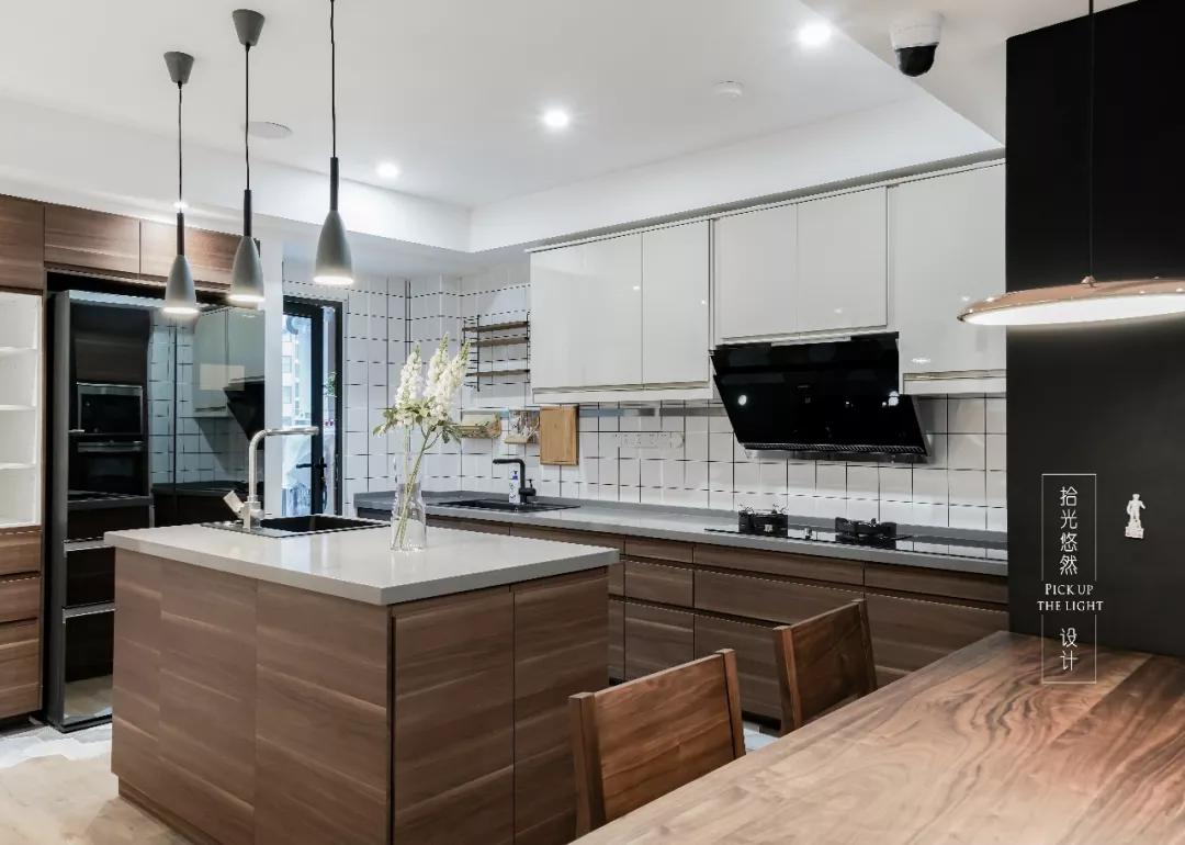 房间装修效果图大全2012图片(千万注意！现代简约家庭影院效果图，不看亏大了)