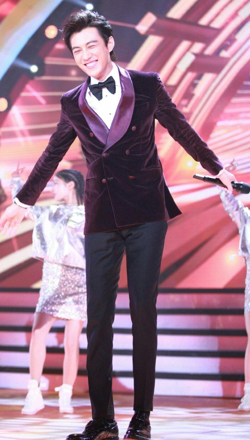 饭店装修公司(2025北京餐馆装修设计公司推荐：5家实力机构及行业新趋势)